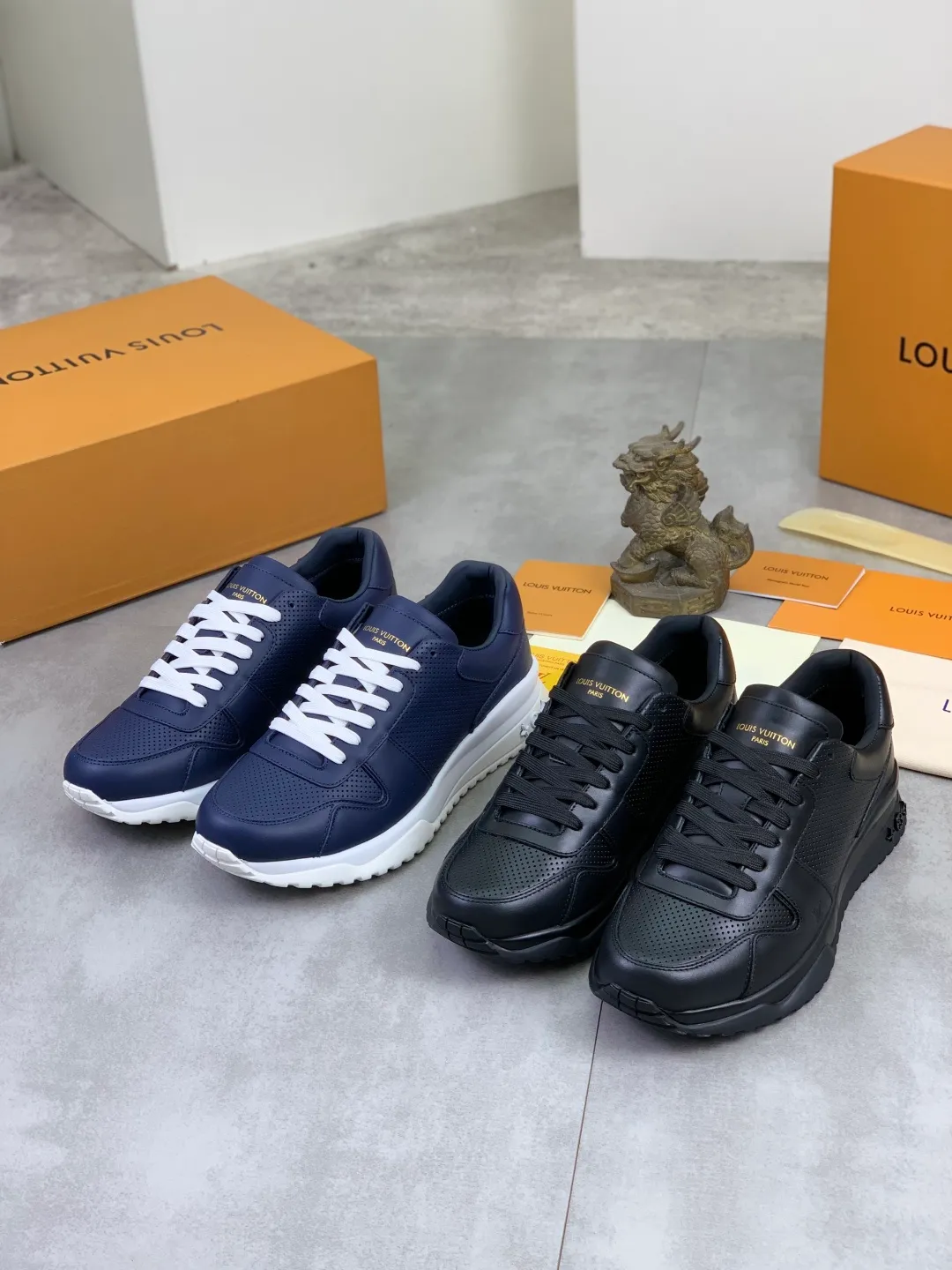 Men's men's shoes P680 new style 💶[LOUIS VUITTON] (original order) new style 🍀LV Louis Vuitton * - top version of LV classic trendy shoes! Use imported original cowhide and water-dyed cowhide lining. The latest original wear-resistant TPU combination outsole! High quality products! Multiple colors available, code number: 39-45 (46 customized)